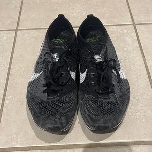 Nike Flyknit Racer